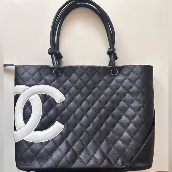 CHANEL Handbags - Vintage CHANEL cambon tote